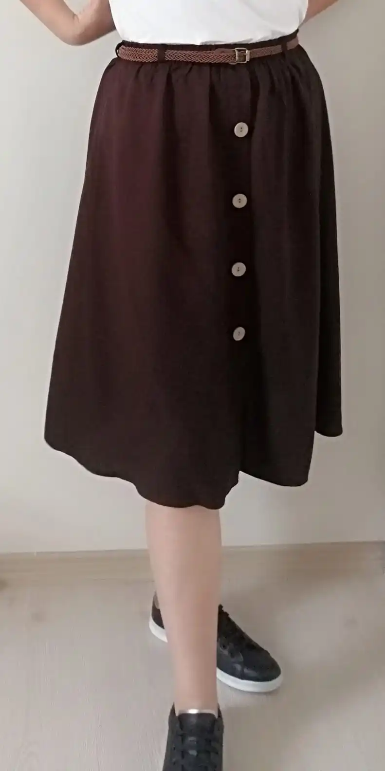 

WOMEN MİDİ SKIRT WITH BELT DÜĞMELİ ARTICULATED LASTİKLİ 65CM