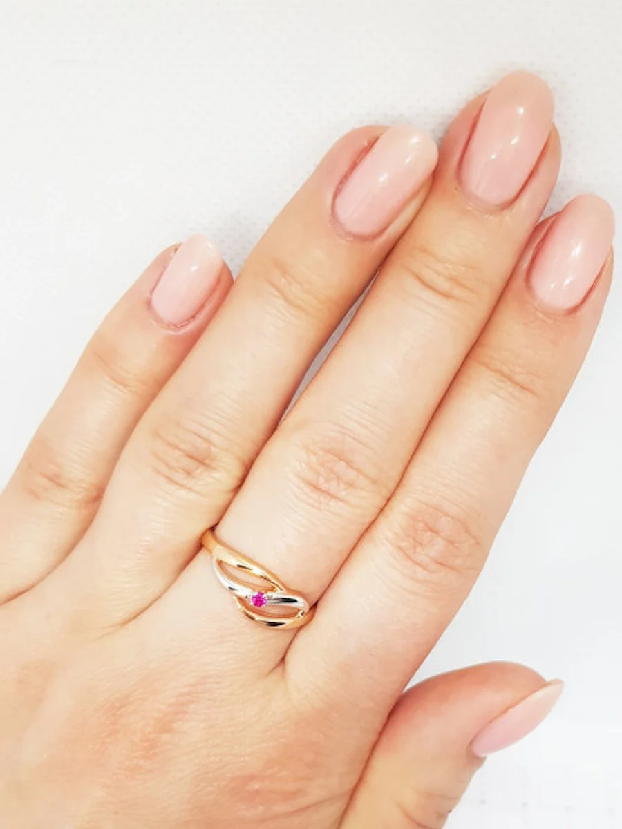 Кольцо SamoroDki Jewelry серебро 925пр золочение/родирование Корунд рубин Натуральный