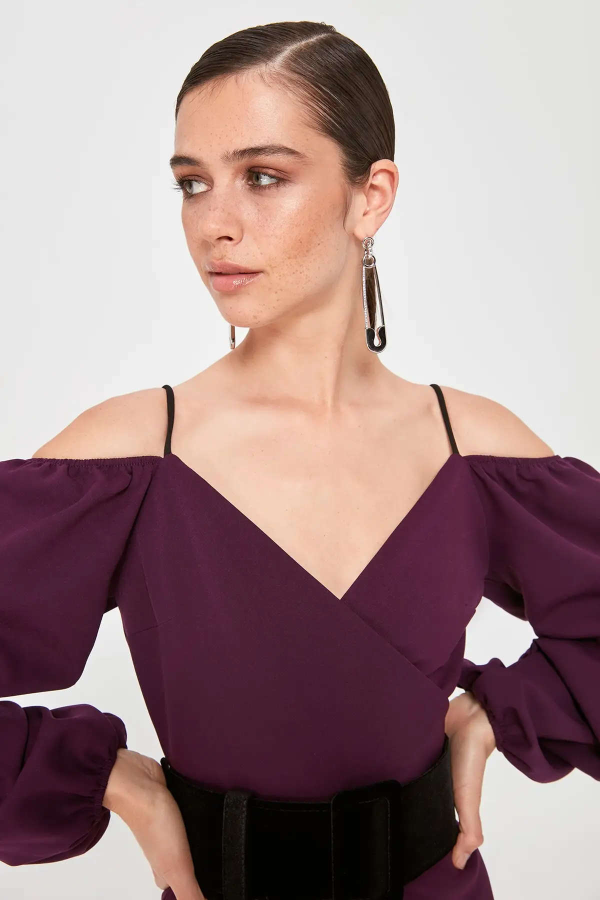 

Trendyol Velvet Belt Detail Dress TPRSS20EL0061