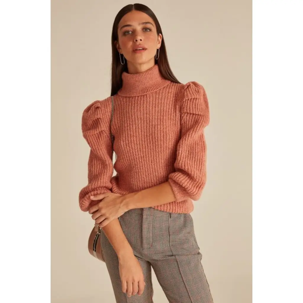 Трикотажная рубашка с воротником под горло и рукавом 3/4| |