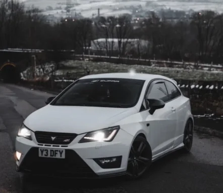 

Чехол с зеркальным покрытием летучая мышь для Seat Ibiza 2008 2009 2010 2011 2012 2013 2014 2016 2017 2018 2019 чехол для пианино с черным крылом автомобильные чехлы