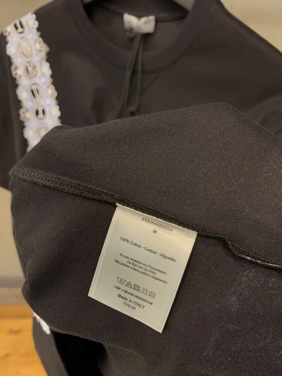 

HIGH QUALITY T-SHIRT