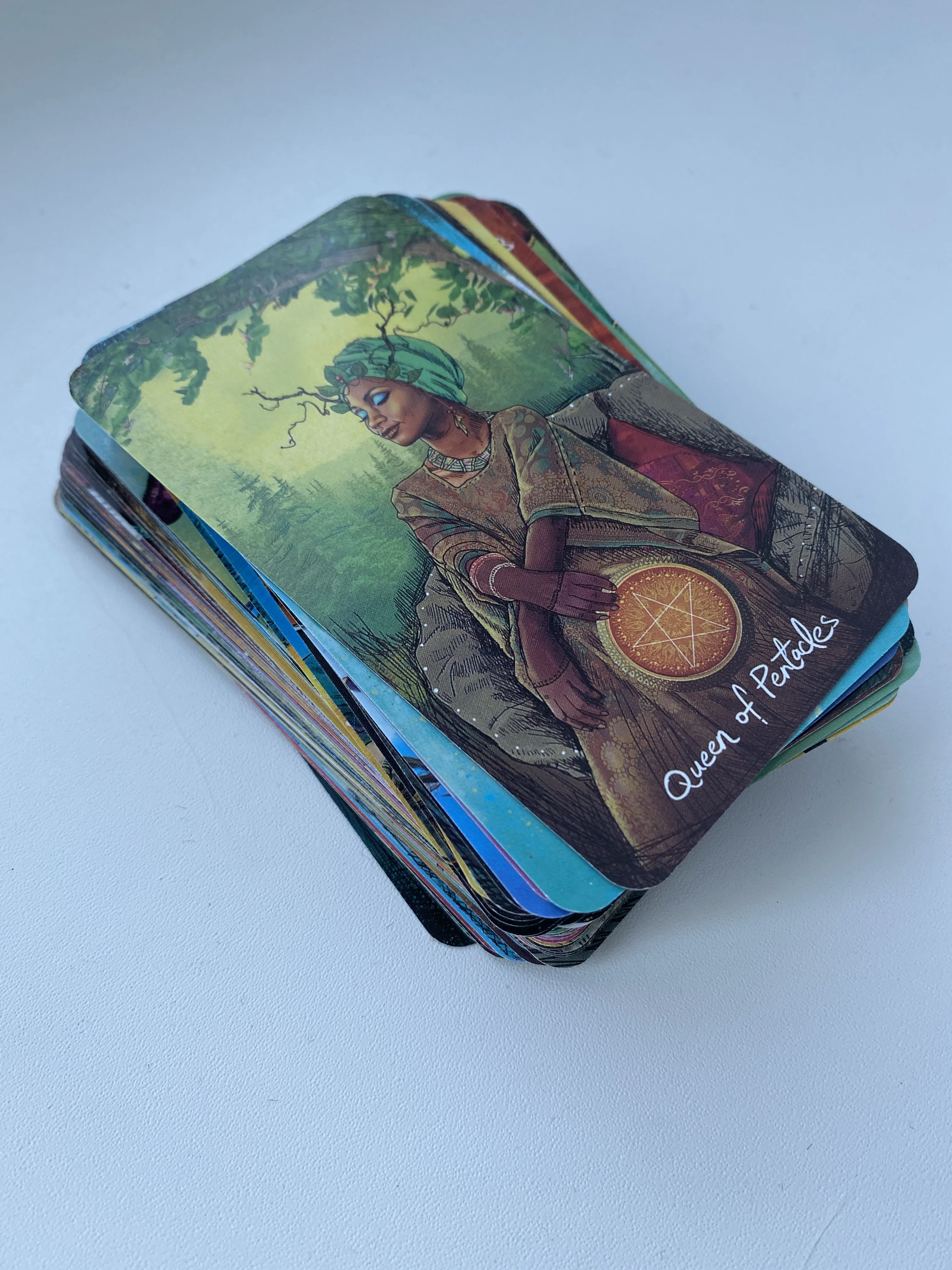 Таро увидивших свет 78 карт провидцев света Light Seers Tarot | Игрушки и хобби