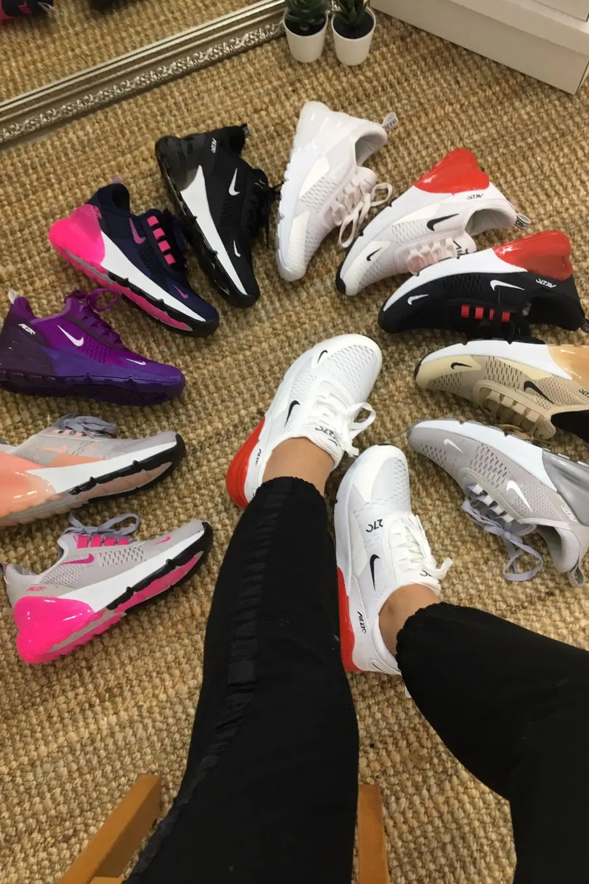 Фото Nike Air Max 270 Running Summer Shoes For Men AH8050-100 Sport Outdoor Sneakers Comfortable Breathable me Обувь Nike Air Max 270 Running Summer Shoes For Men AH8050-100 Sport Outdoor Sneakers Comfortable Breathable me Обувь