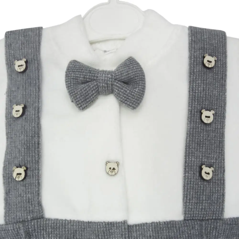 Бархатный комбинезон для новорожденных мальчиков с бабочкой и лямками на плече