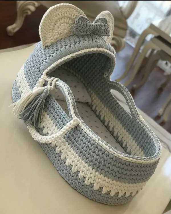 

Вязаные пуфы, коврики, крупные одеяла, корзины для новорожденных