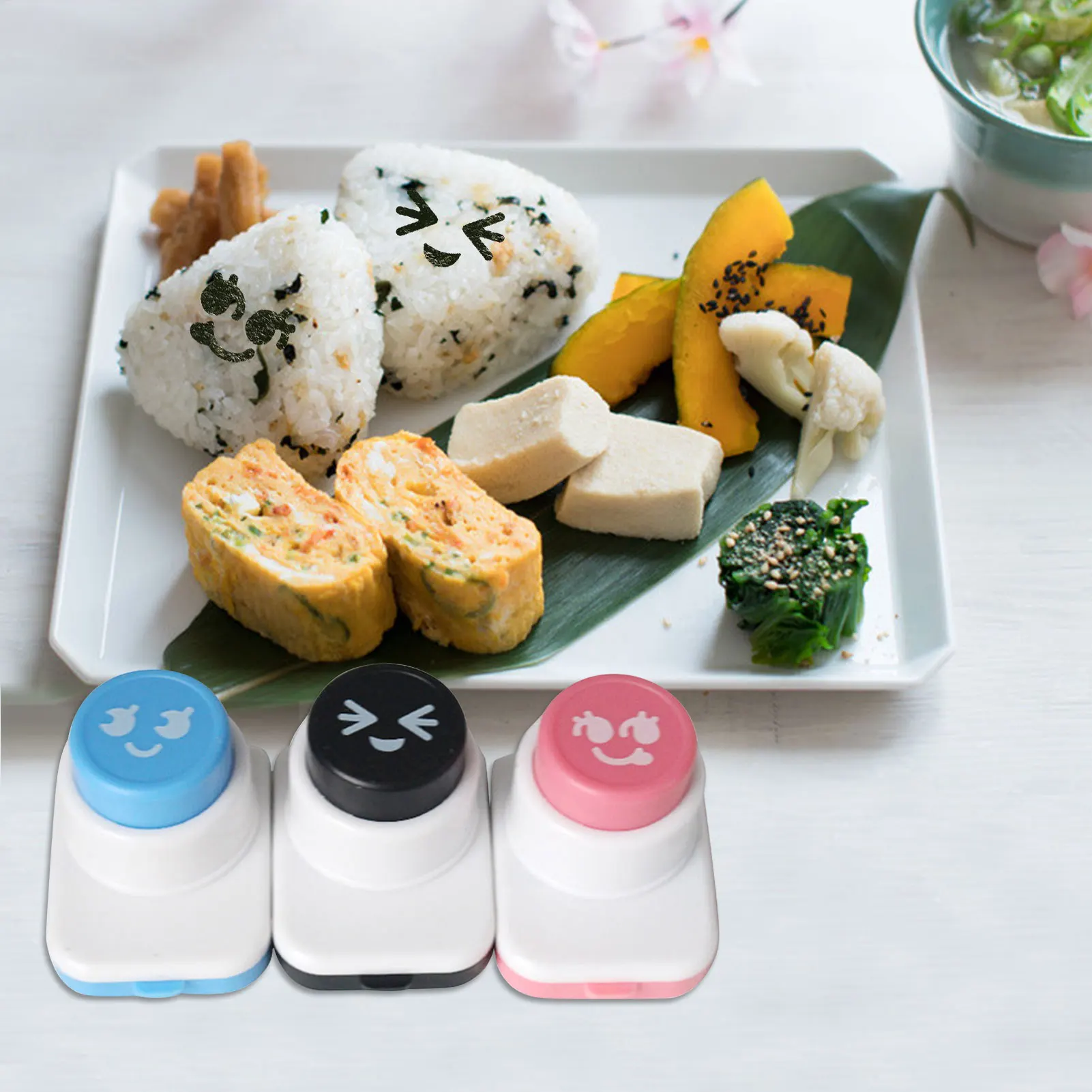 

Japanese Bento Cute Cartoon Smiling Face Emotion Sushi Mold DIY Handmade Seaweed Rice Balls Sushi Embossing Tools