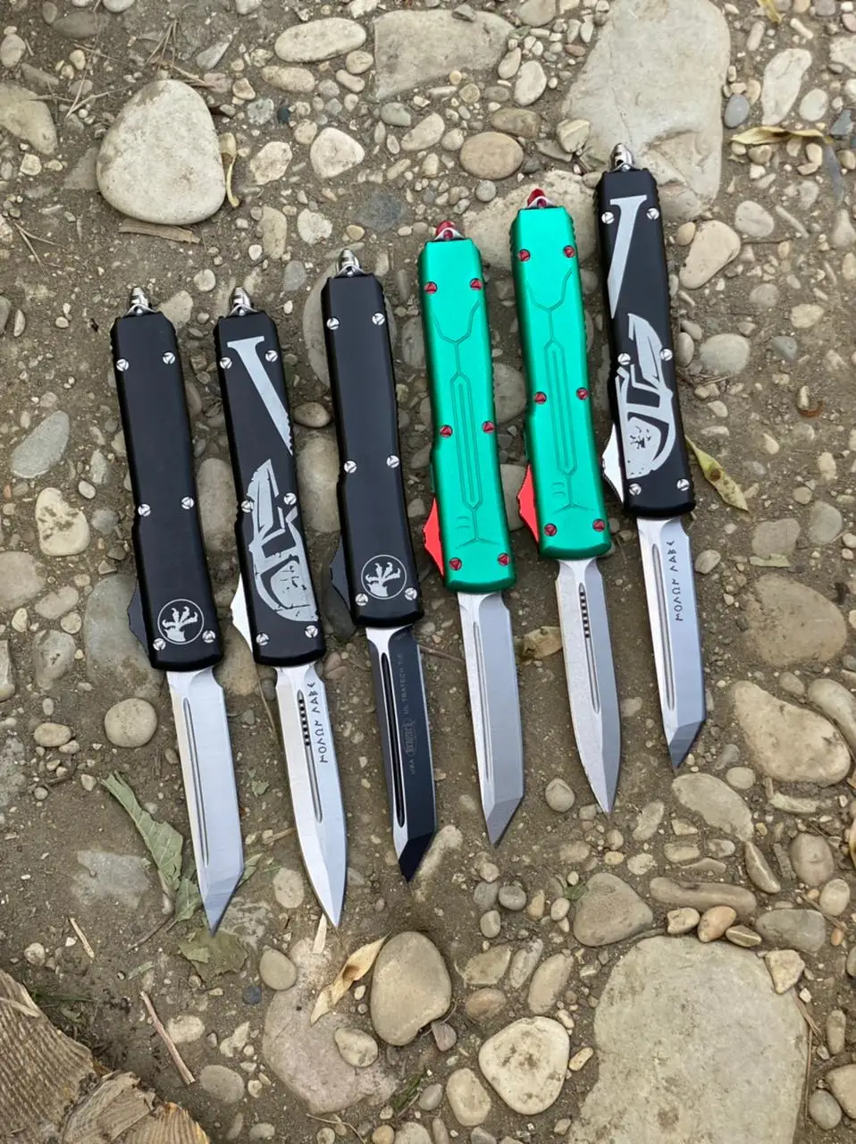 Нож Microtech фронтально выкидной из стали D2 | Инструменты