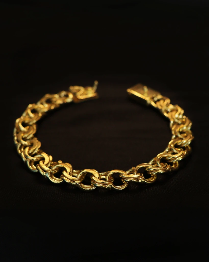

COLD 12MM Identical to 18K Gold Old Coin Bracelet (Eternal Guarantee in Color) Does not peel, does not darken