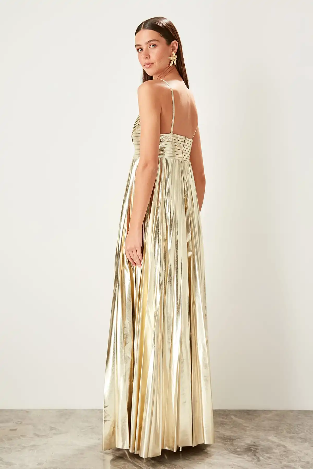 Trendyol Piliseli вечернее платье TPRSS19UZ0057