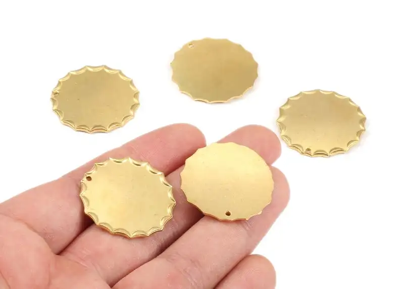 

Brass Sun Charms - Raw Brass Round Earrings and Pendant - Earring Findings - 2PCS/LOT - 28.32x28.32x1.15mm - PP2159
