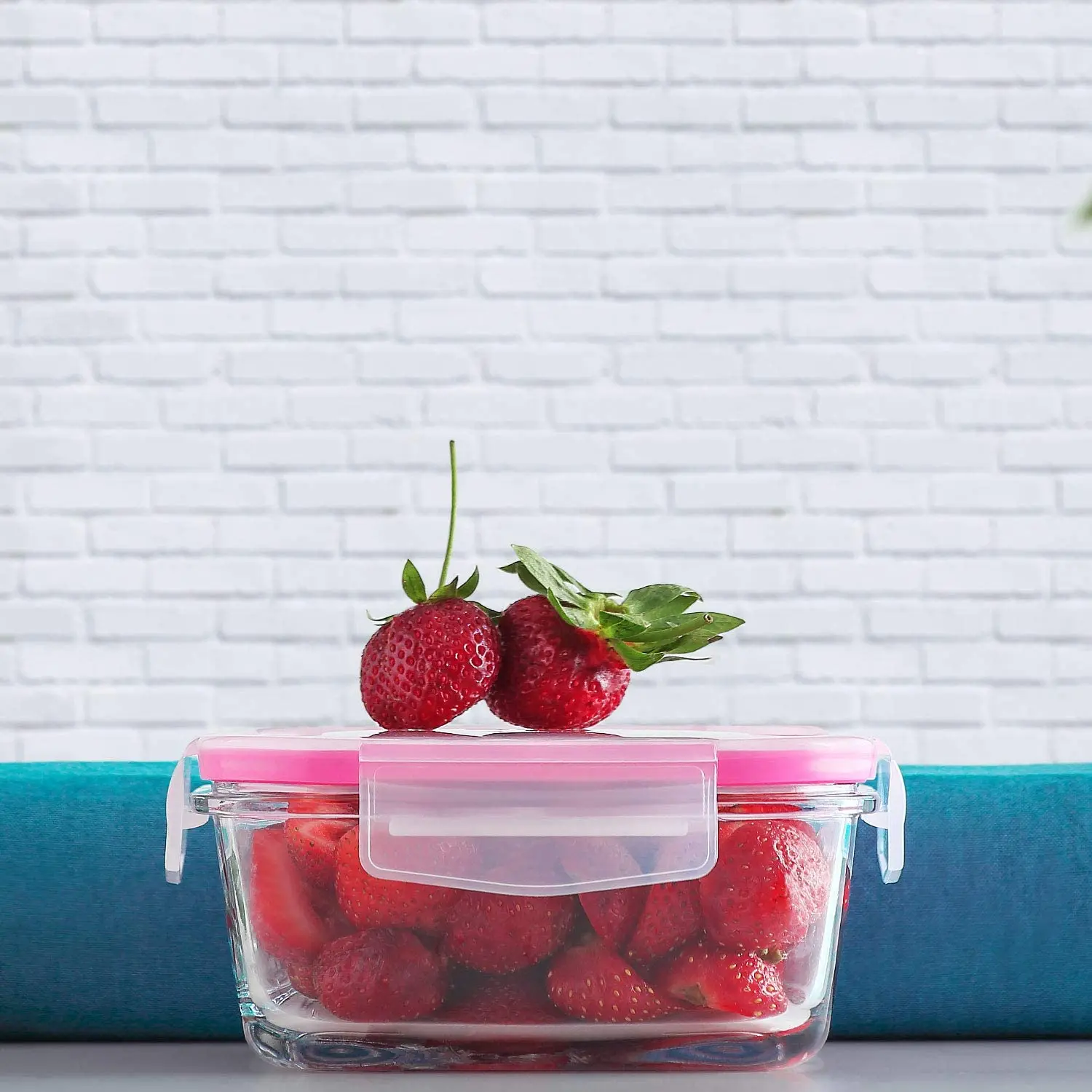 

Set of 3 Glass Storage Bowl, Microwave Oven Compatible & Lockable Lid Kitchen Organizer Transparent 1150 cc, 720 cc, 375 cc