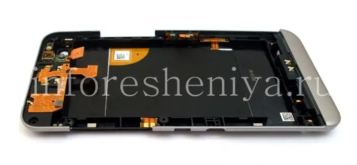 Средняя часть оригинального корпуса в сборке с ободком для BlackBerry Z30 | Мобильные