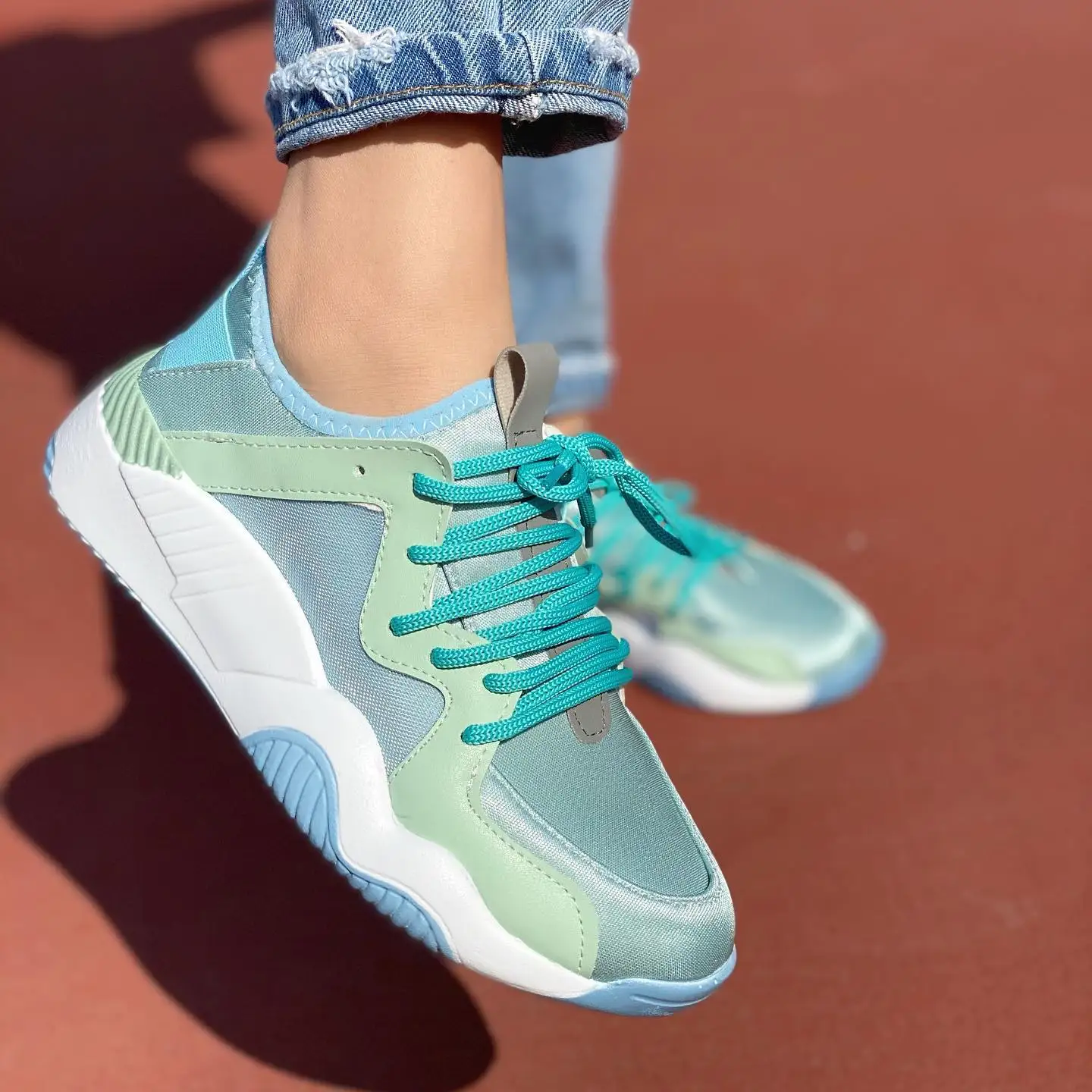 Женская обувь для прогулок спорта бега повседневная Летняя женская 2021 стильная