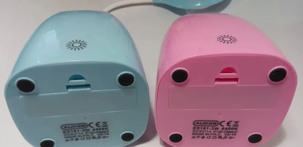 Настольная лампа с подставкой для телефона и аккумулятором | Лампы освещение