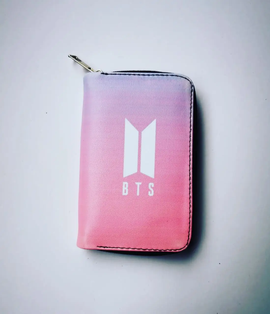 

BTS Design Black Mini Size Wallet K-Pop Logo Card Holder Unisex Wallet Clear Short Purse Wallet Card Holder Unisex Zipper