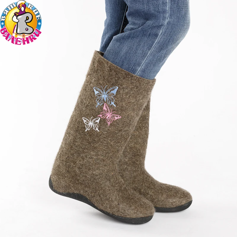 Валенки некрашеные с вышивкой 100% шерсть войлок резиновая подошва |