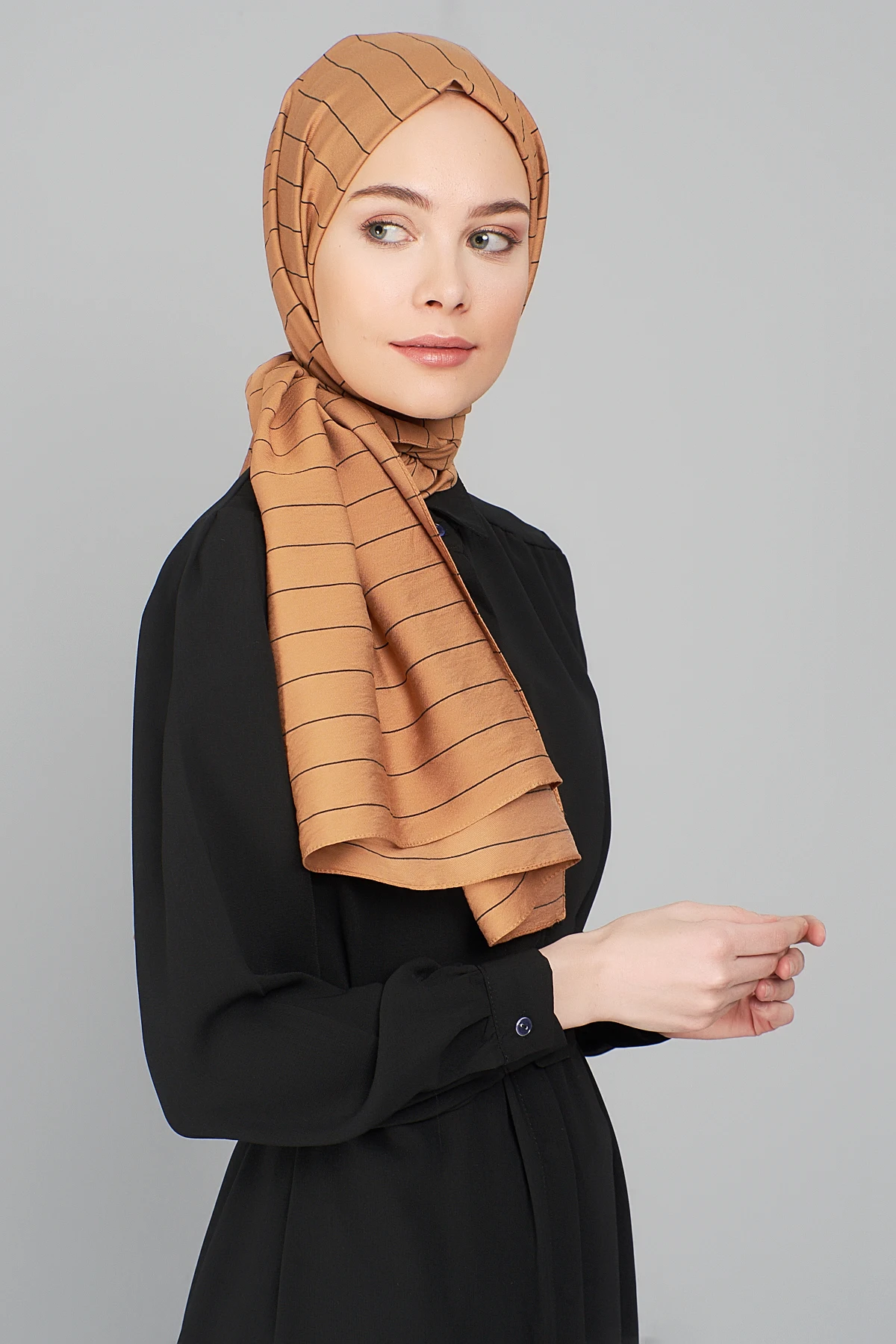 

Ardanewline Women Shawl 8201064