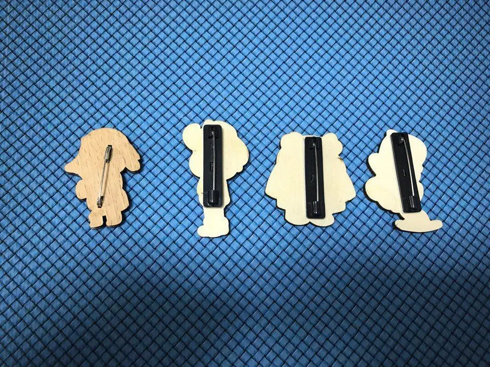 НАБОР ЗНАЧКОВ КВАМИ НУУРУ ВЭЙЗЗ ПЛАГГ ТИККИ ТРИКС (ТРИККС) (ДЕРЕВО) - купить по