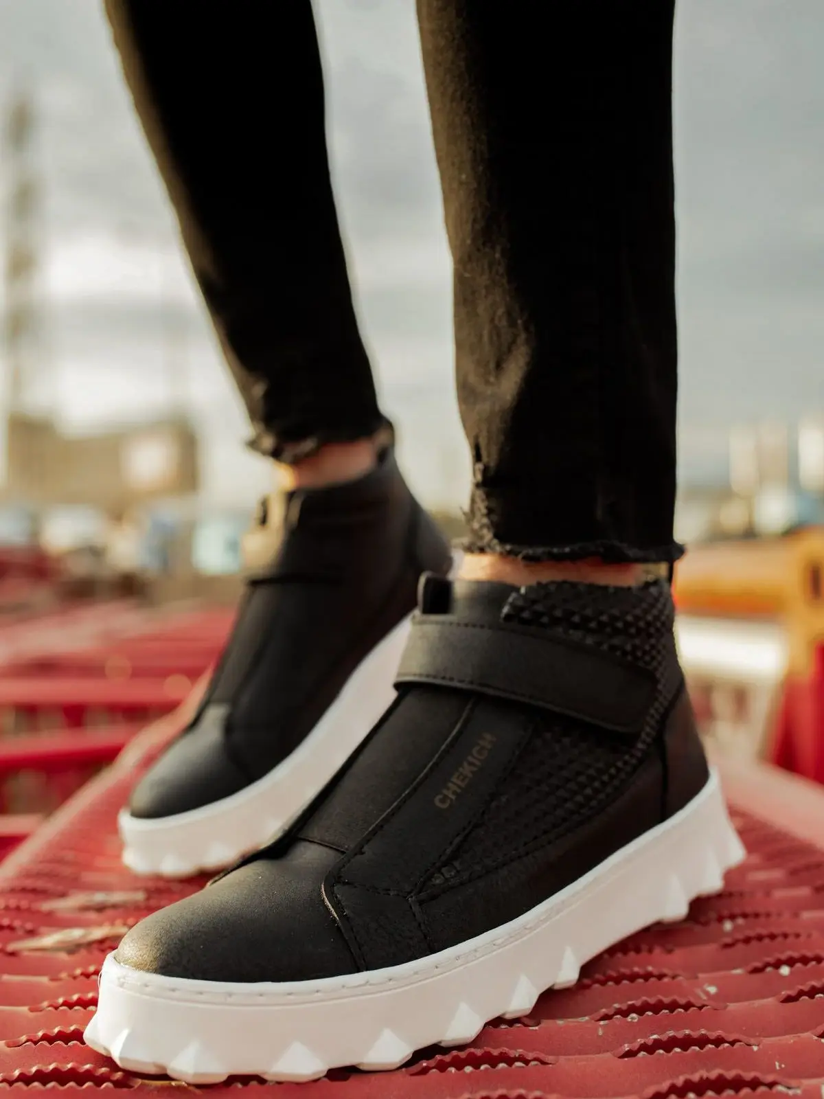 

men's casual shoes boots Boots shoes Winter boots for men men shoes Men's boots Boots Men shoe Men's shoes Men's sneaker Boots