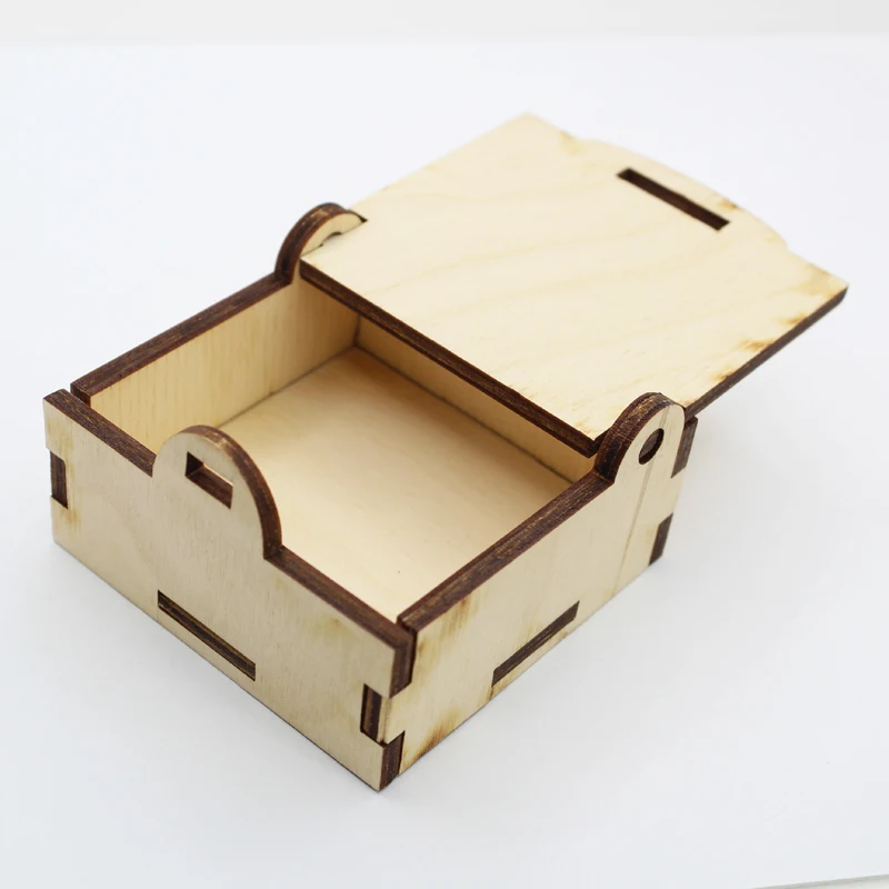 Деревянная коробка для украшений из фанеры подарочная |