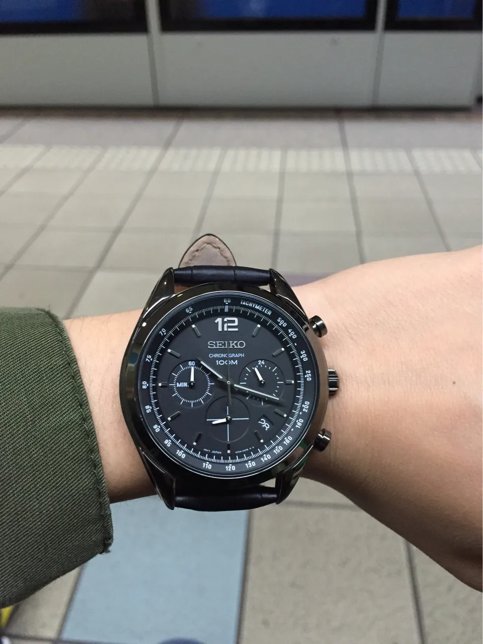 Мужские спортивные часы Seiko Neosports SSB093P1 Chrono 45mm dial Черный ремешок сталь 100m