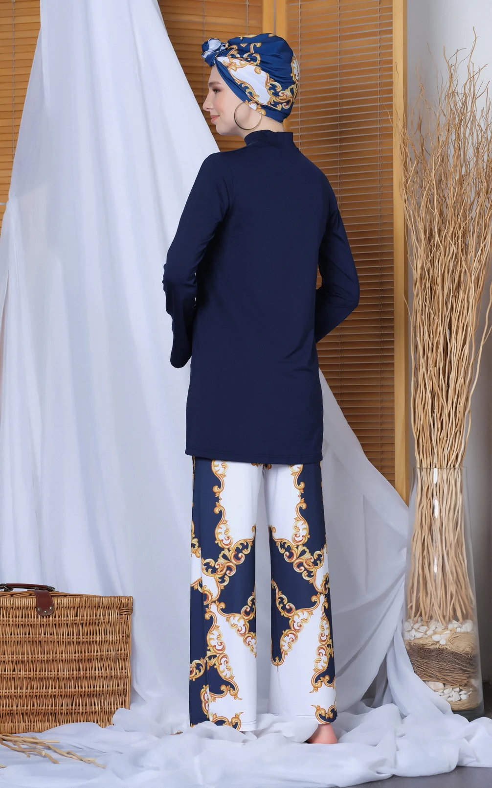 

Muslim Swimwear Burkini Islamic Women Modest Hijab Swimsuit full cover beachwear 'ALFASA 20163 Avantgarde Pool Hijab Swimsuit'