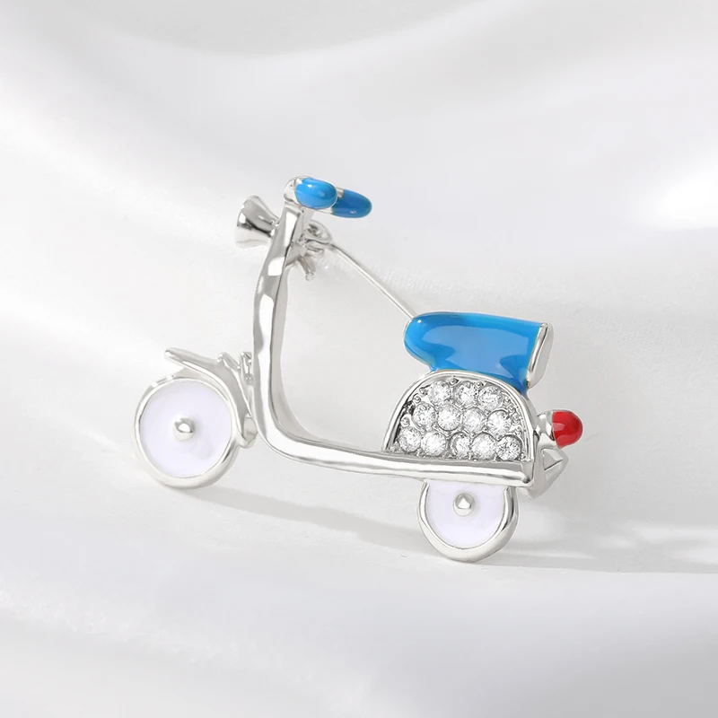 Циркониевая Милая мультяшная электрическая брошь автомобиль Кристалл синий