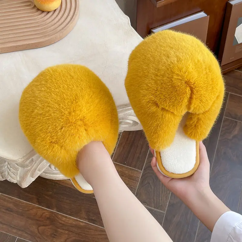 Шлепанцы женские из искусственного кроличьего меха пушистые сандалии с закрытым