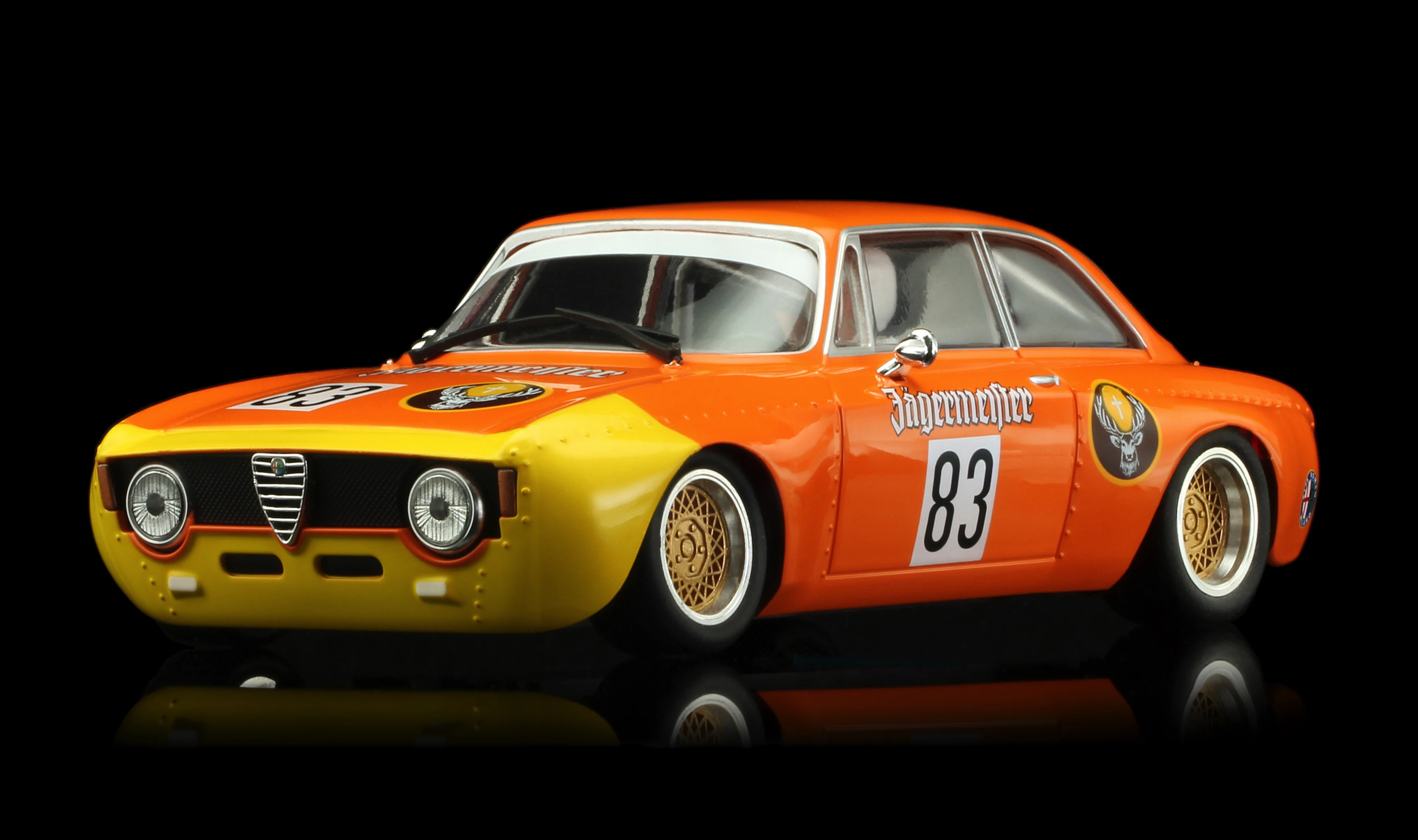 Огнеупорный манекен тормозной колонки BRM ALFA ROMEO GTA 1300 Jagermeister № 83 DRM 1972 |
