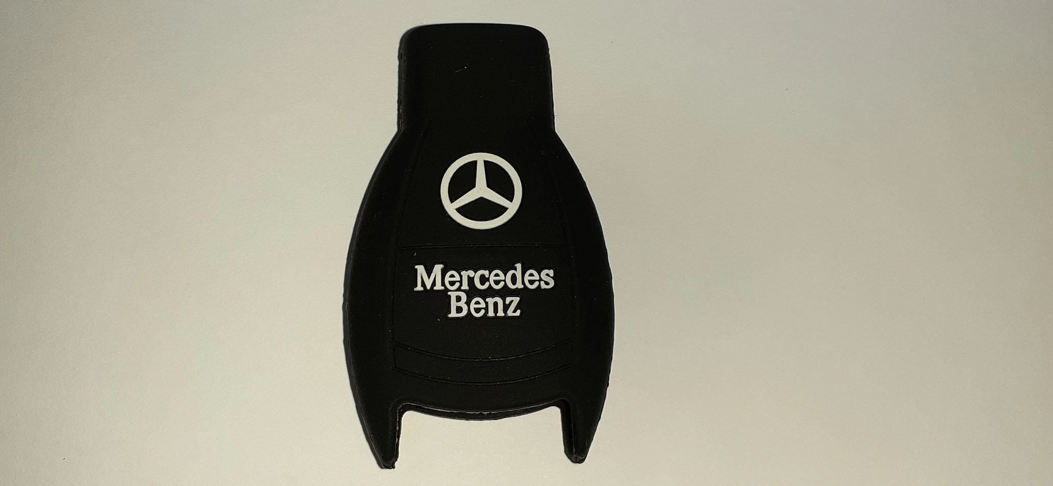 Чехол силиконовый для ключа Mersedes-Benz 3 кнопки черный (длинный)