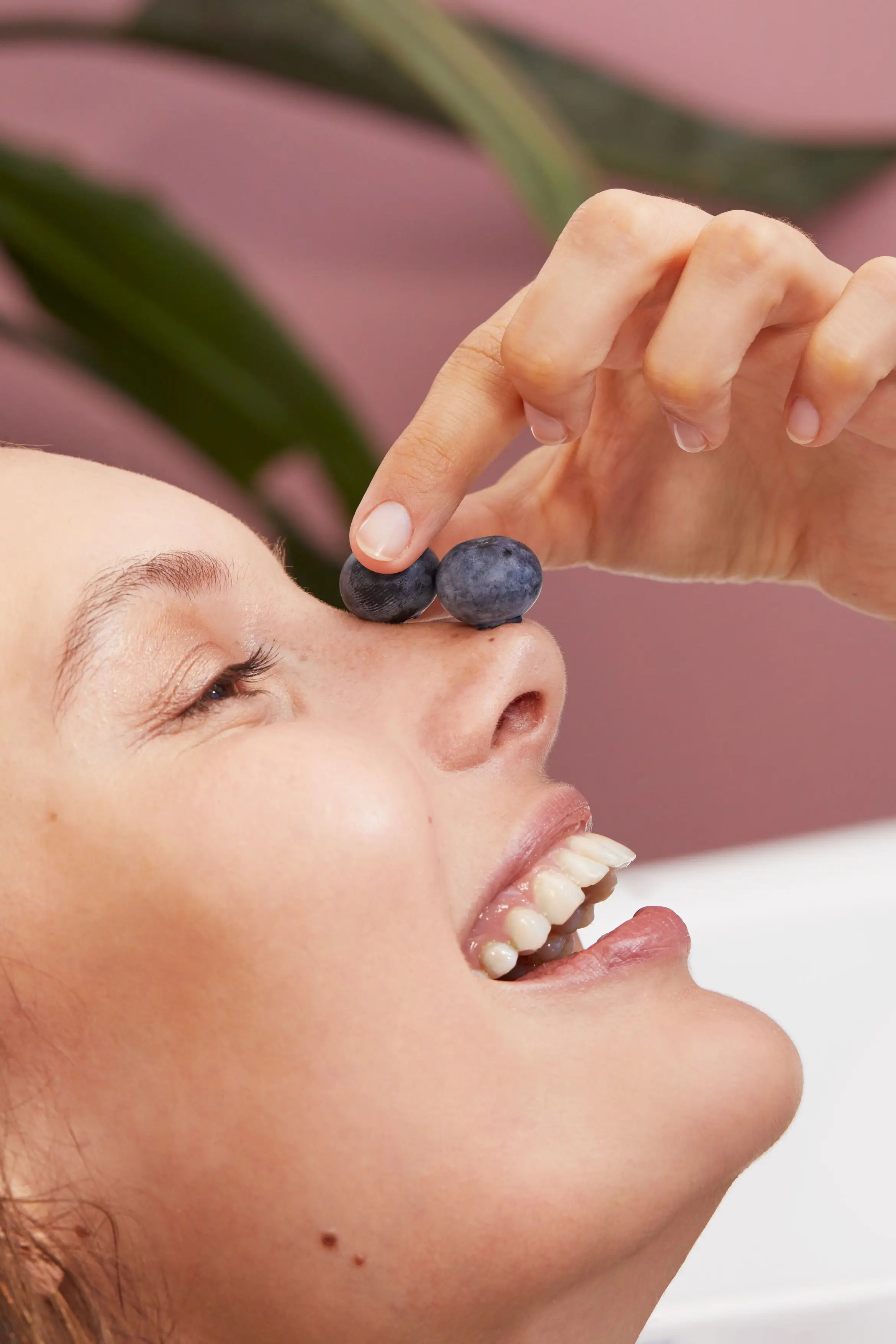 NIVEA Скраб для лица Рисовый `BIO-ЧЕРНИКА Очищение и гладкость 75 мл | Красота здоровье