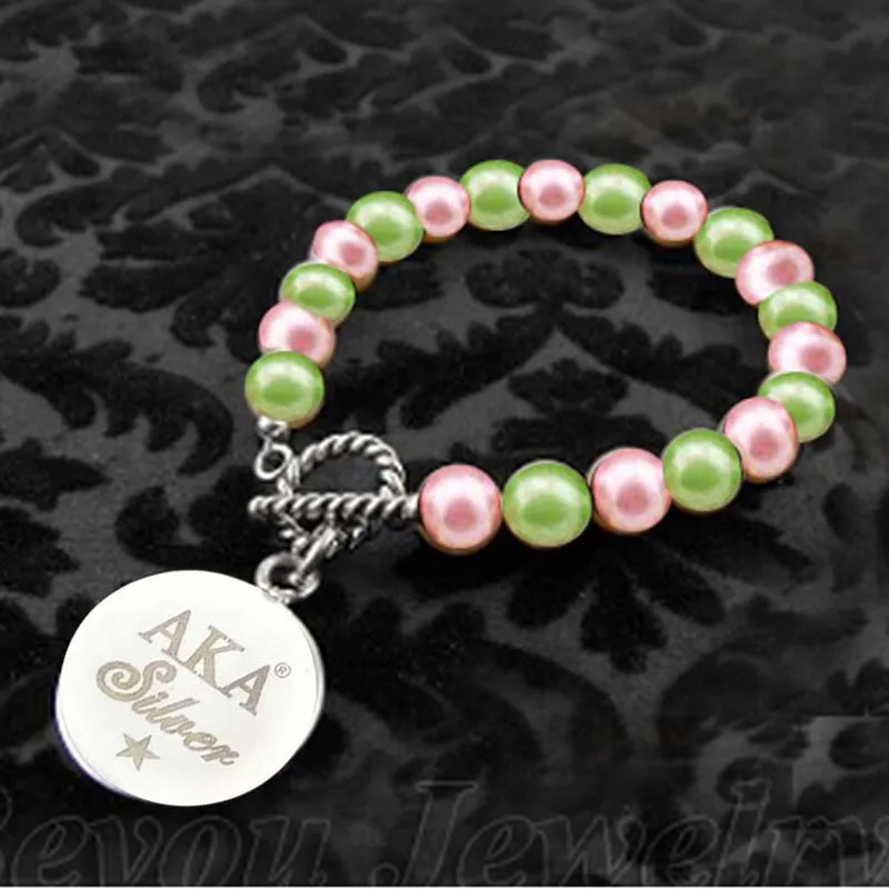 Греческие Буквы розовый и зеленый жемчуг очаровательный браслет Sorority Legacy |
