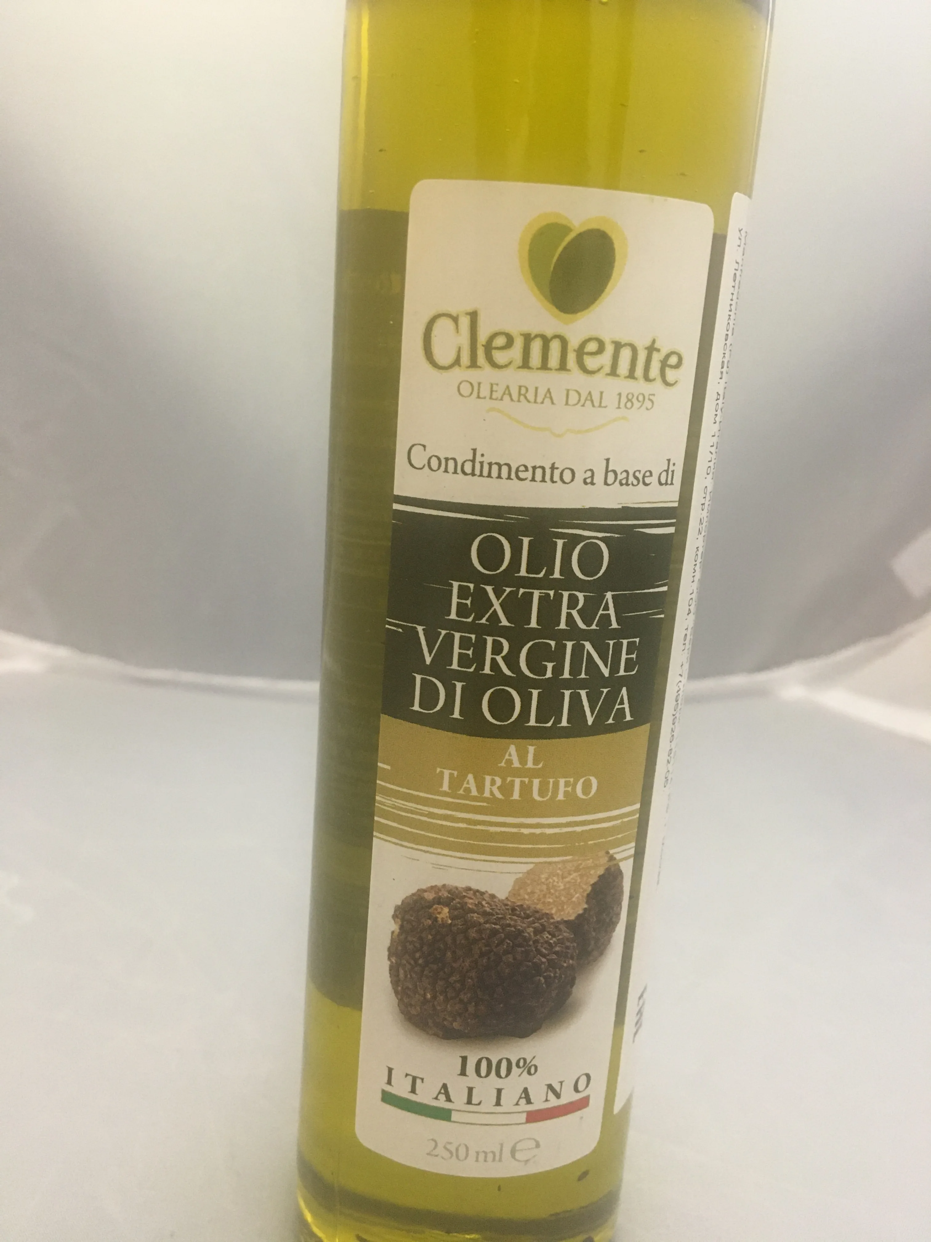 Масло оливковое с черным трюфелям (250) стекло |