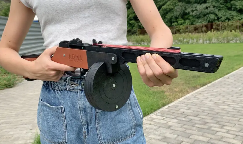 Деревянный макет ППШ ARMA в сборе стреляющий резинками 70 см. черный|Игрушечное