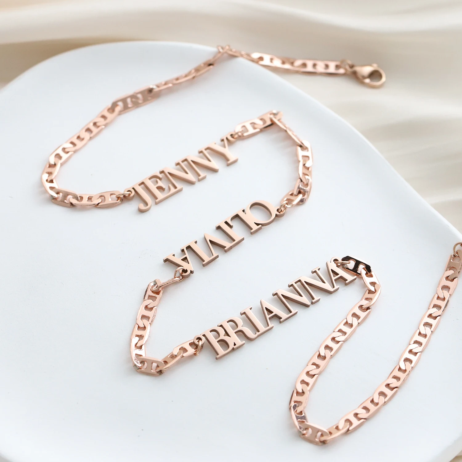 

THREE NAME NECKLACE 4mm-6mm Cuban Link Thick Chain Personalized Name Necklace Stainless Steel Custom Nameplate Chain Chocker