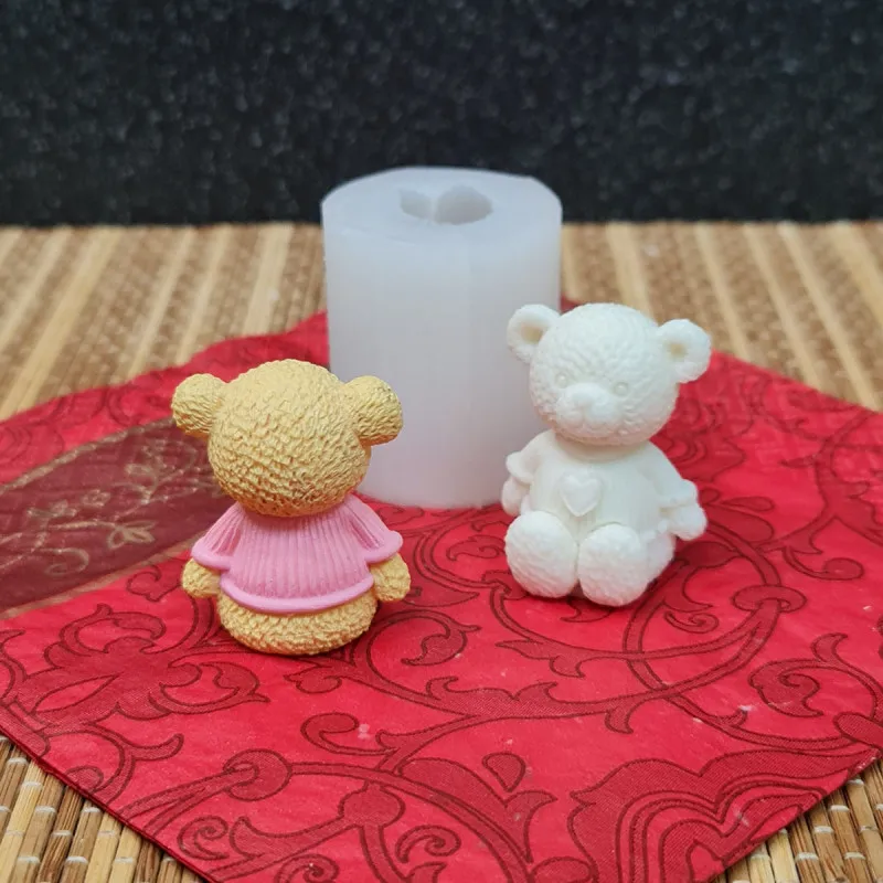 Силиконовая форма для шоколада карамели№ 739&quotМишка в кофточке-мини леденцов