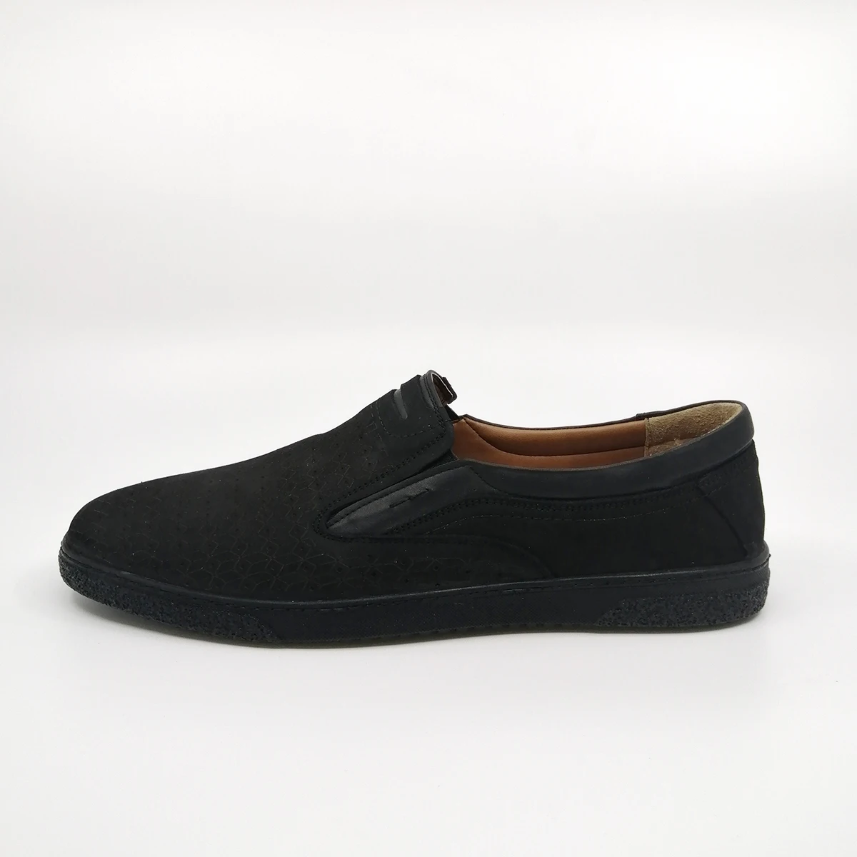 

Black Color Genuine Suede Leather New Season Fashion Stylish Comfortable Standard Mold Walking Casual Man Shoes