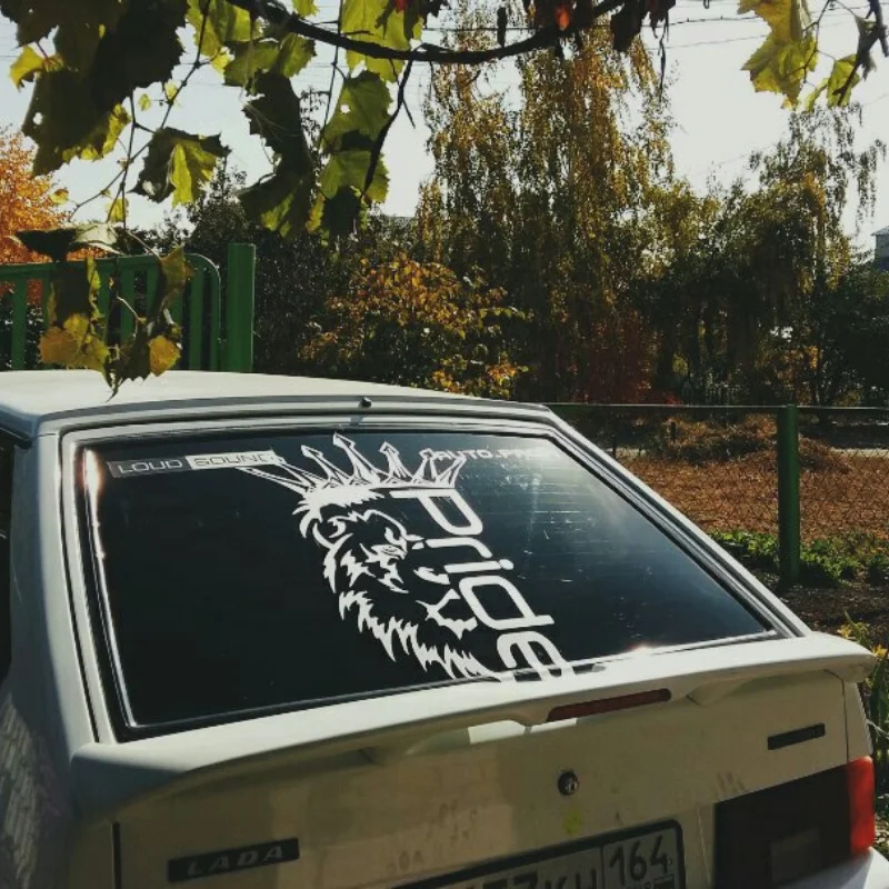Стикеры (Автомобильные товары) Наклейка на машину из виниловой пленки. &quotЛев