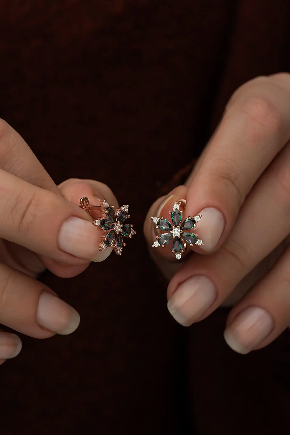 

925 Sterling Silver Mystical Topaz Stone Flower Earrings Elegant Striking Fashion Luxury Jewelry Gift for Women New Style 2022