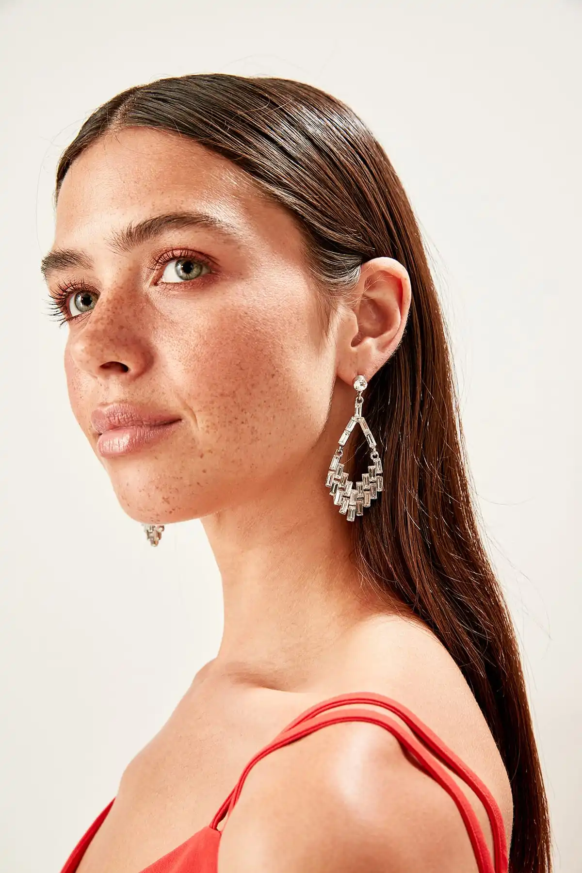 Серьги Trendyol с кубическим цирконием TPRSS19KP0020