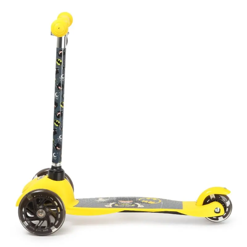 Самокат детский трехколесный Бетмен | Спорт и развлечения