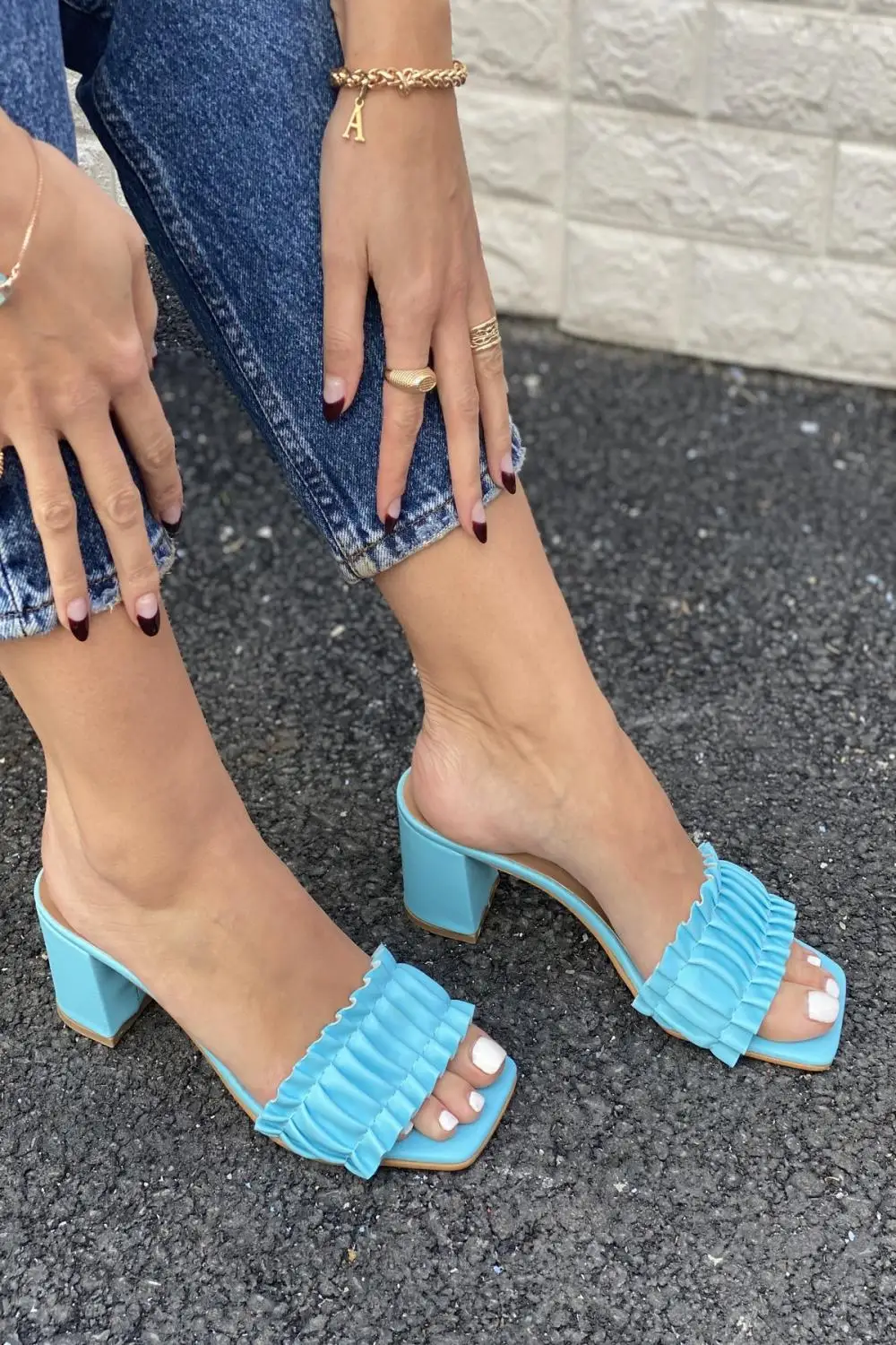 

PLEATED SINGLE BAND HEELED WOMEN'S SHOES