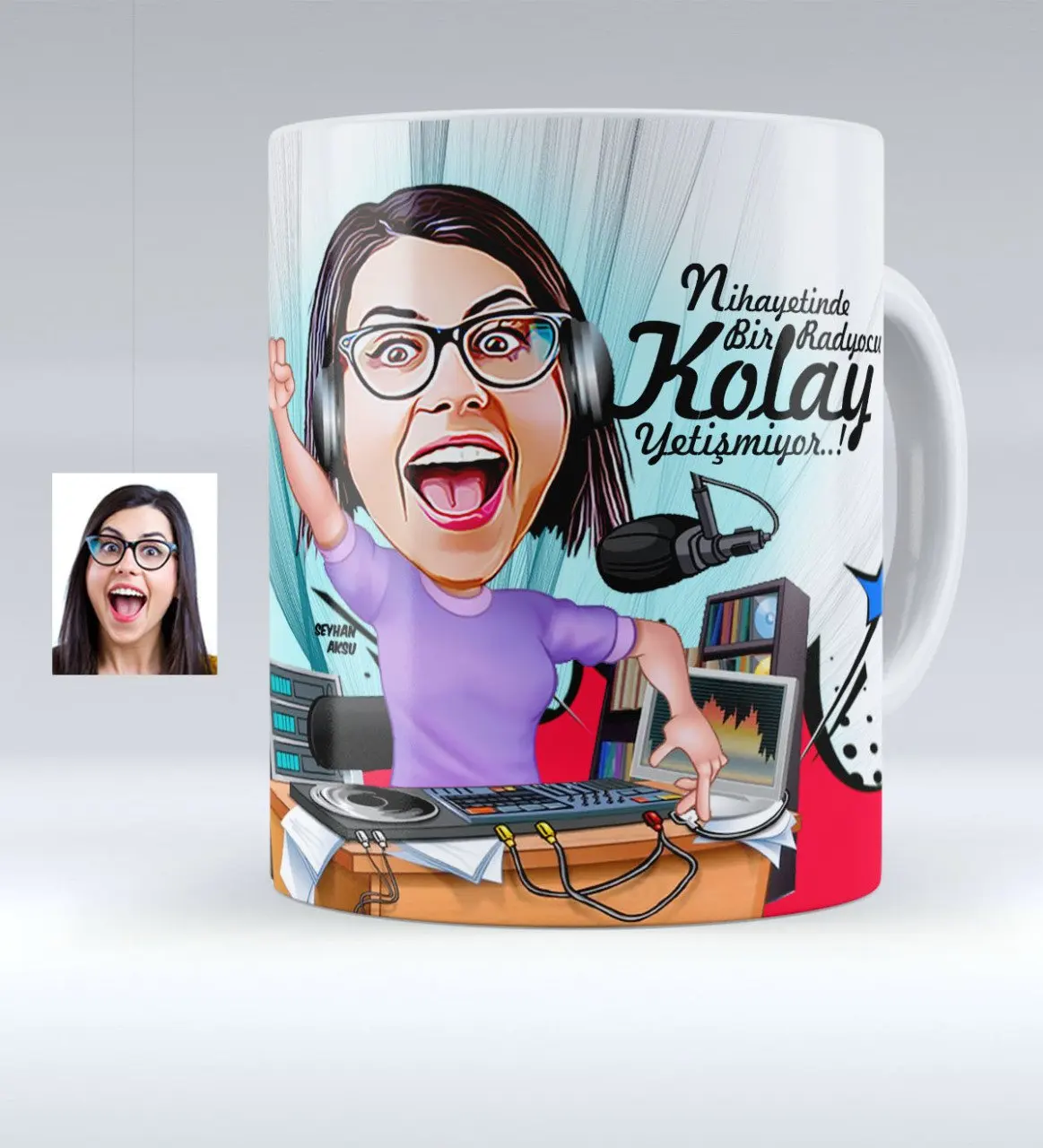 

Personalized Women 'S Radio Broadcaster Caricature Of White Mug cup-1