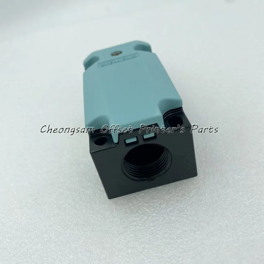 Концевой выключатель Siemens 3SE5112-0CE01 3SE3-120-1E для Heidelberg CD102 запасные части | Компьютеры