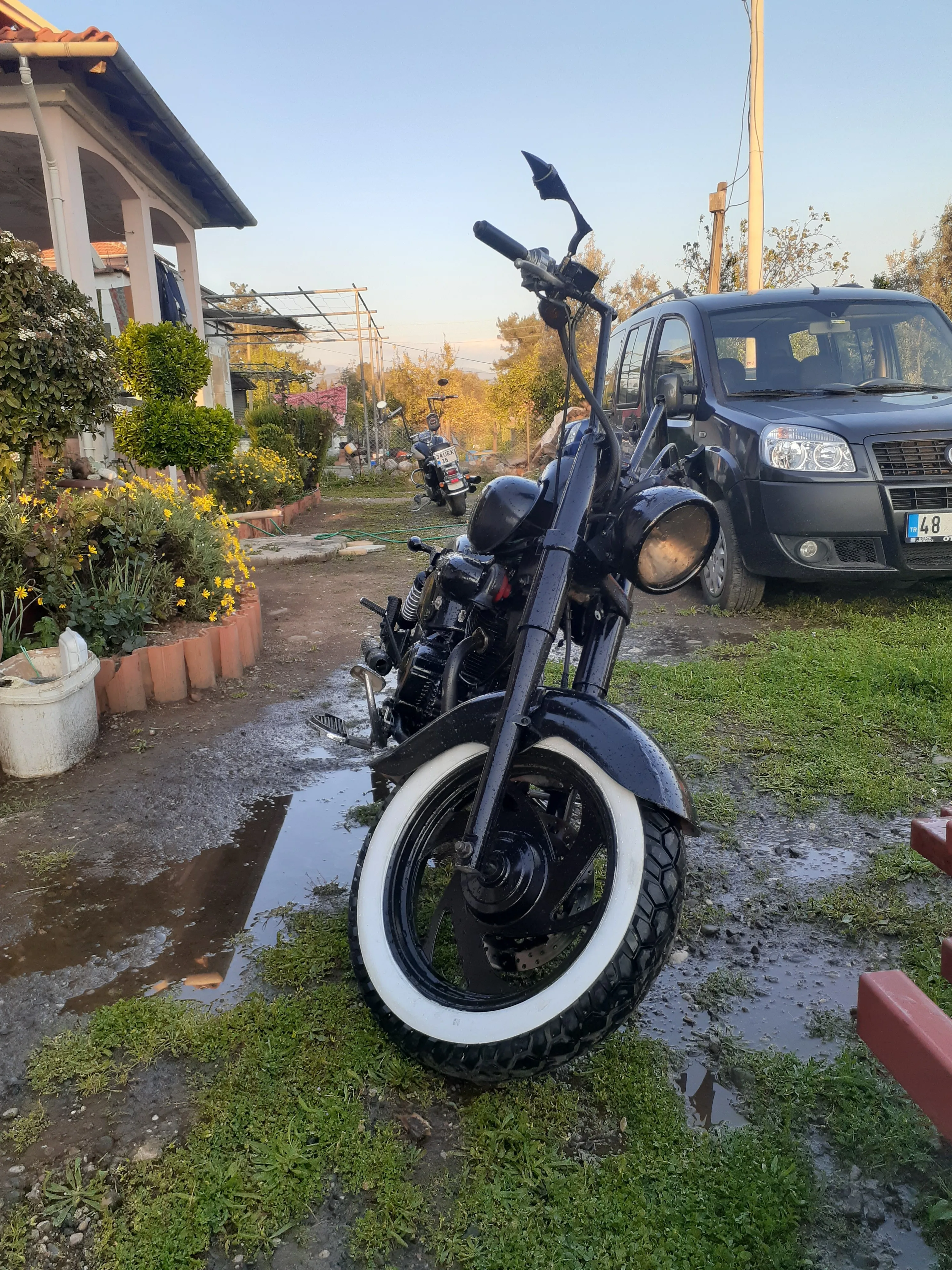 Комплект белых мотоциклетных шин для боковой стены Atlas Лион 2 шт. 10 12 13 14 15 16 17 18 19