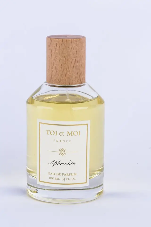 

TOI et MOI Aphrodite Eau De Parfume by Toietmoi Parfum for Women 100 ML 3.4 FL. OZ