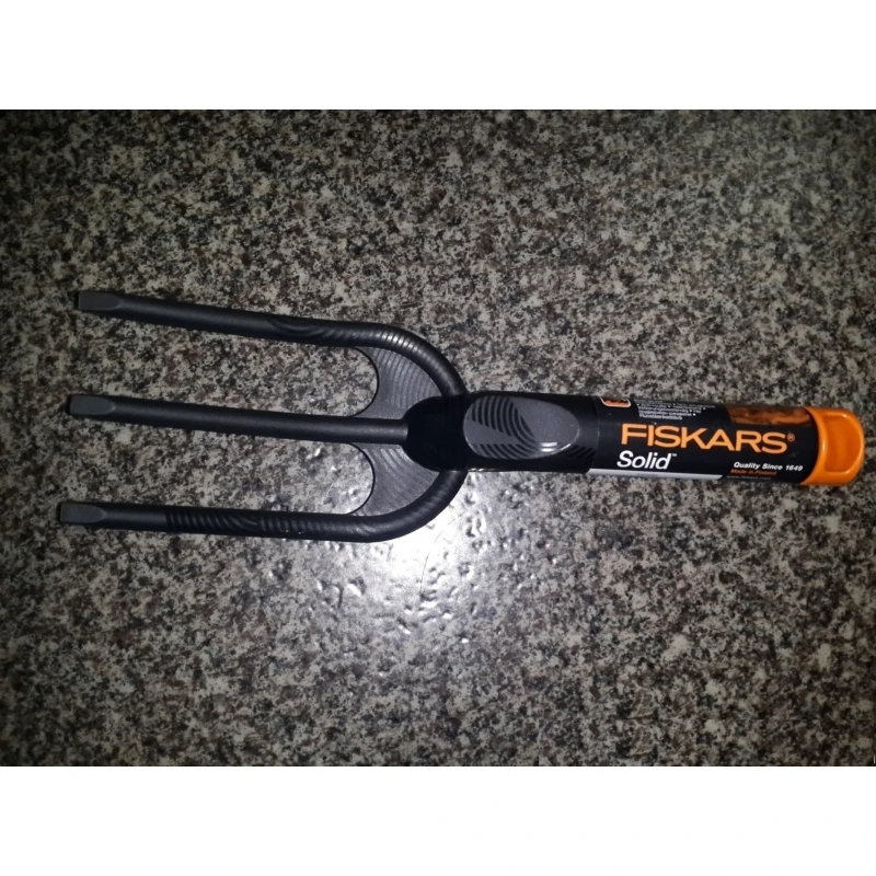 Вилка для прополки Fiskars Solid (1000696)|Садовый культиватор| |