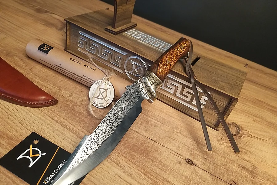 

Burr walnut and handcrafted wood carving Stainless Steel engraving processing knife camping accessories blade Original leather case and boxed