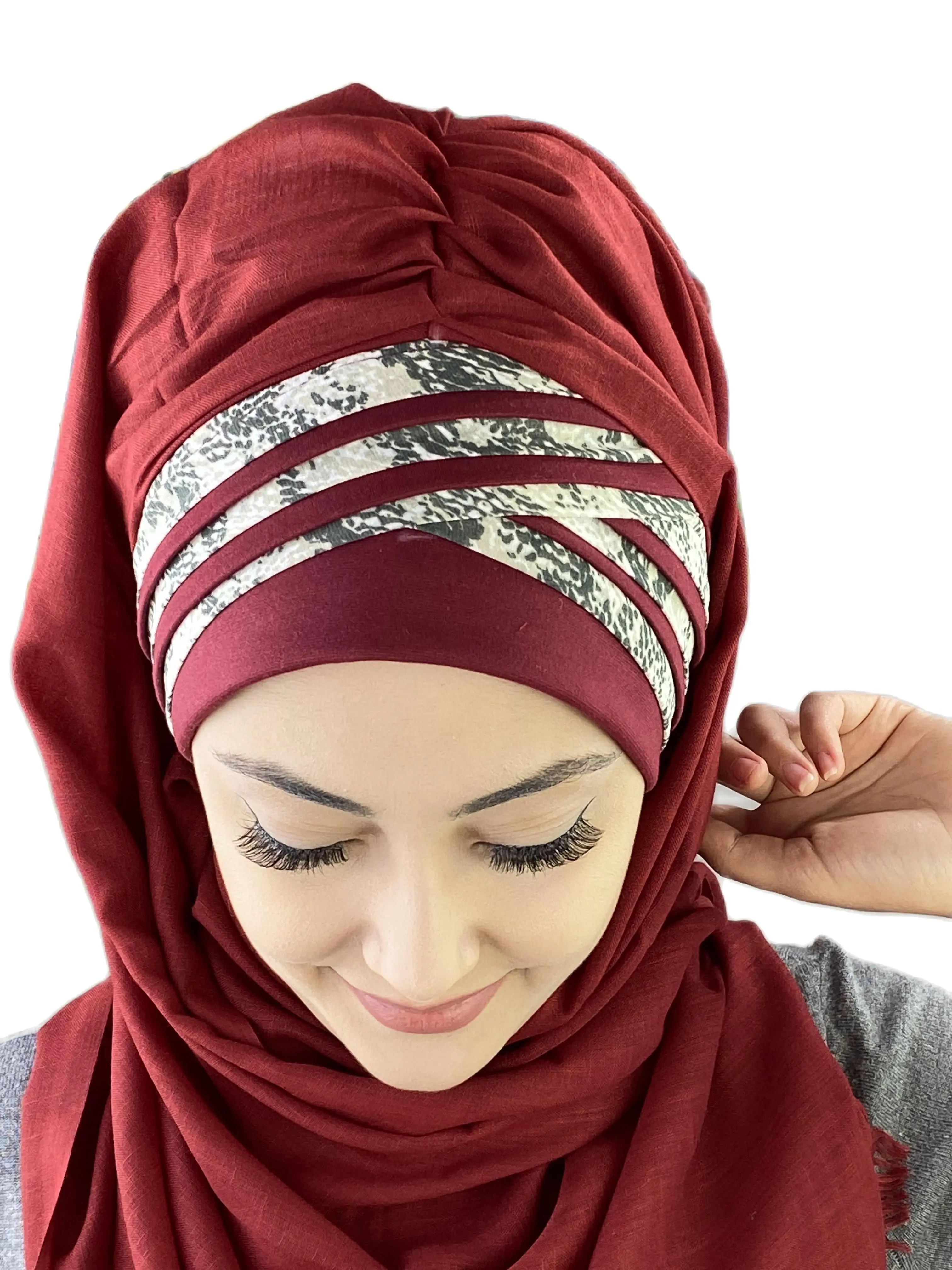 2022 New Fashion Hijab Islamic Women Winter Scarves Women's Products Hat Dark Claret Red Crocodile Pattern Cross Draped Shawl